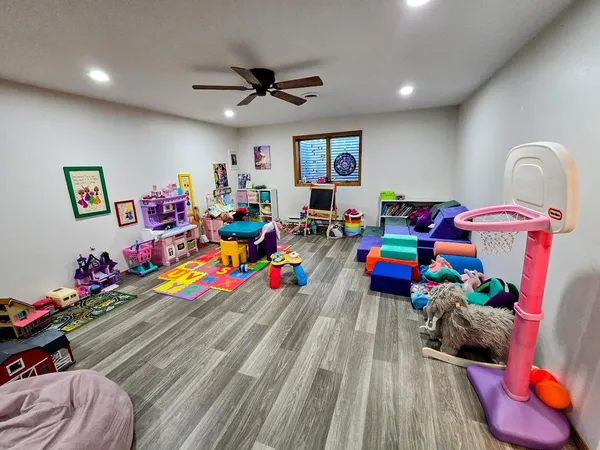 $369,900 | 807 8th Street Southwest, Pipestone, MN 56164