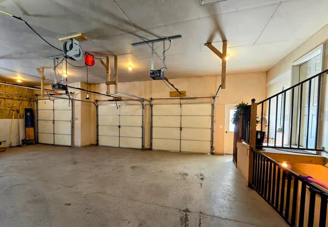 $379,900 | 807 8th Street Southwest, Pipestone, MN 56164