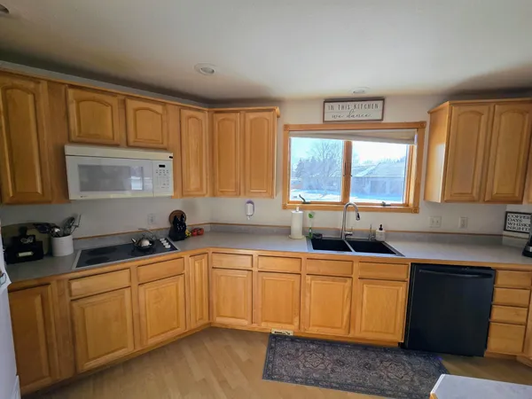 $369,900 | 807 8th Street Southwest, Pipestone, MN 56164