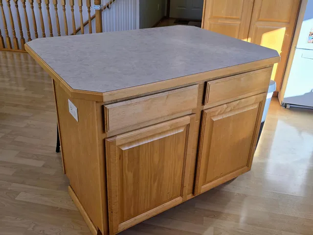 $379,900 | 807 8th Street Southwest, Pipestone, MN 56164