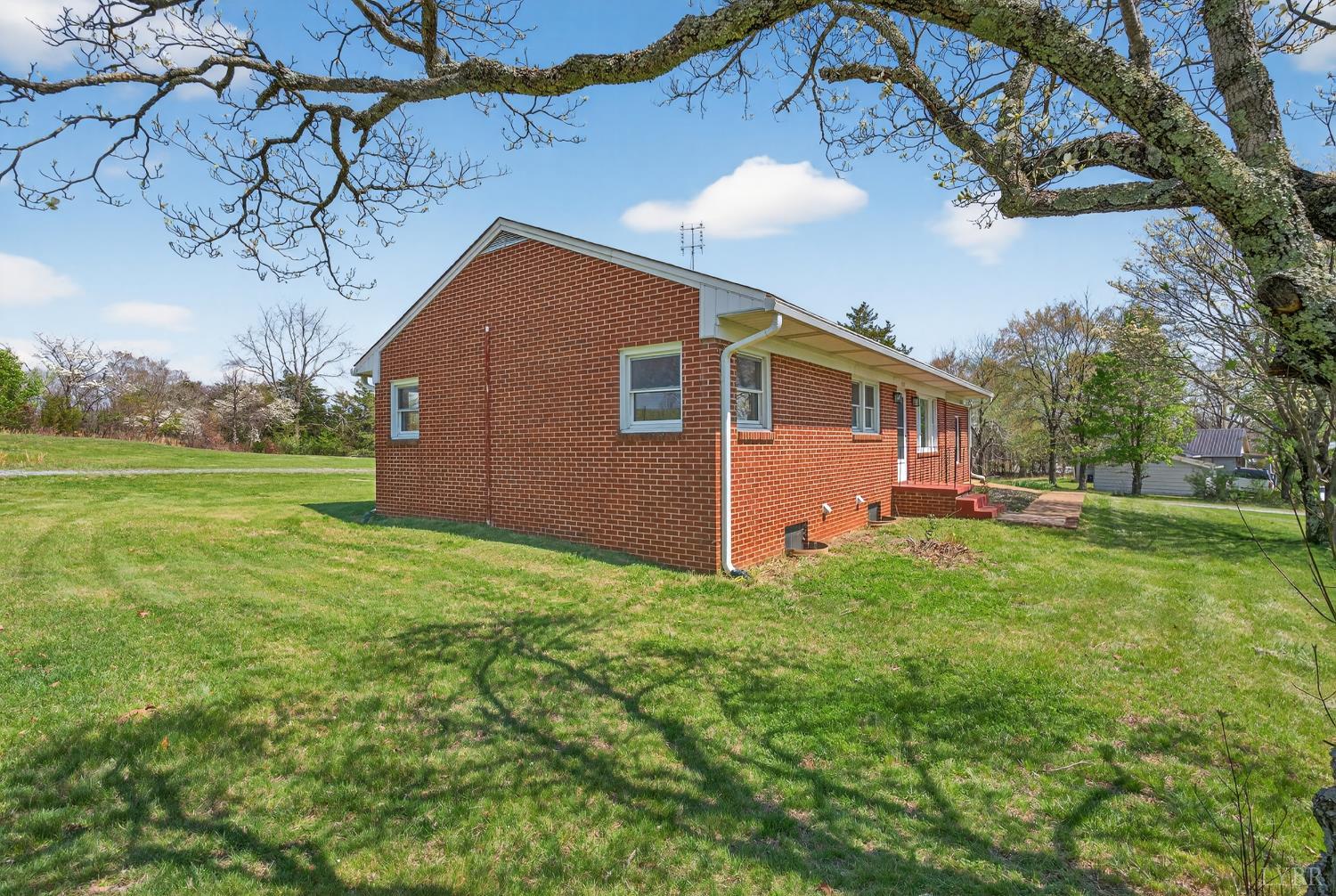 2412 Lynch Mill Road Altavista, VA 24517 - Photo 33 of 49 Gallery Image 33