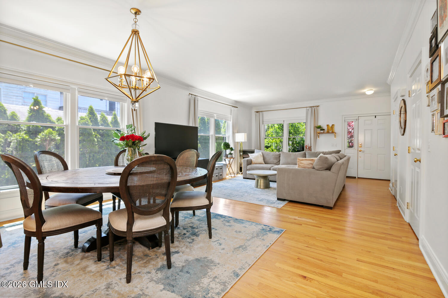 149 Byram Road, Unit B Greenwich, CT 06830 - Photo 4 of 18 149 Byram Rd Unit B Greenwich-large-011-