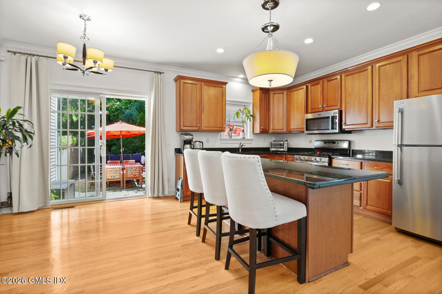 149 Byram Road, Unit B Greenwich, CT 06830 - Photo 5 of 18 149 Byram Rd Unit B Greenwich-large-015-