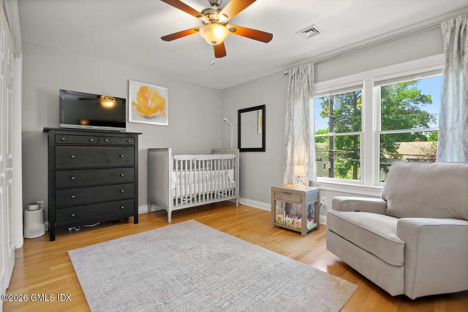 149 Byram Road, Unit B Greenwich, CT 06830 - Photo 10 of 18 149 Byram Rd Unit B Greenwich-large-025-