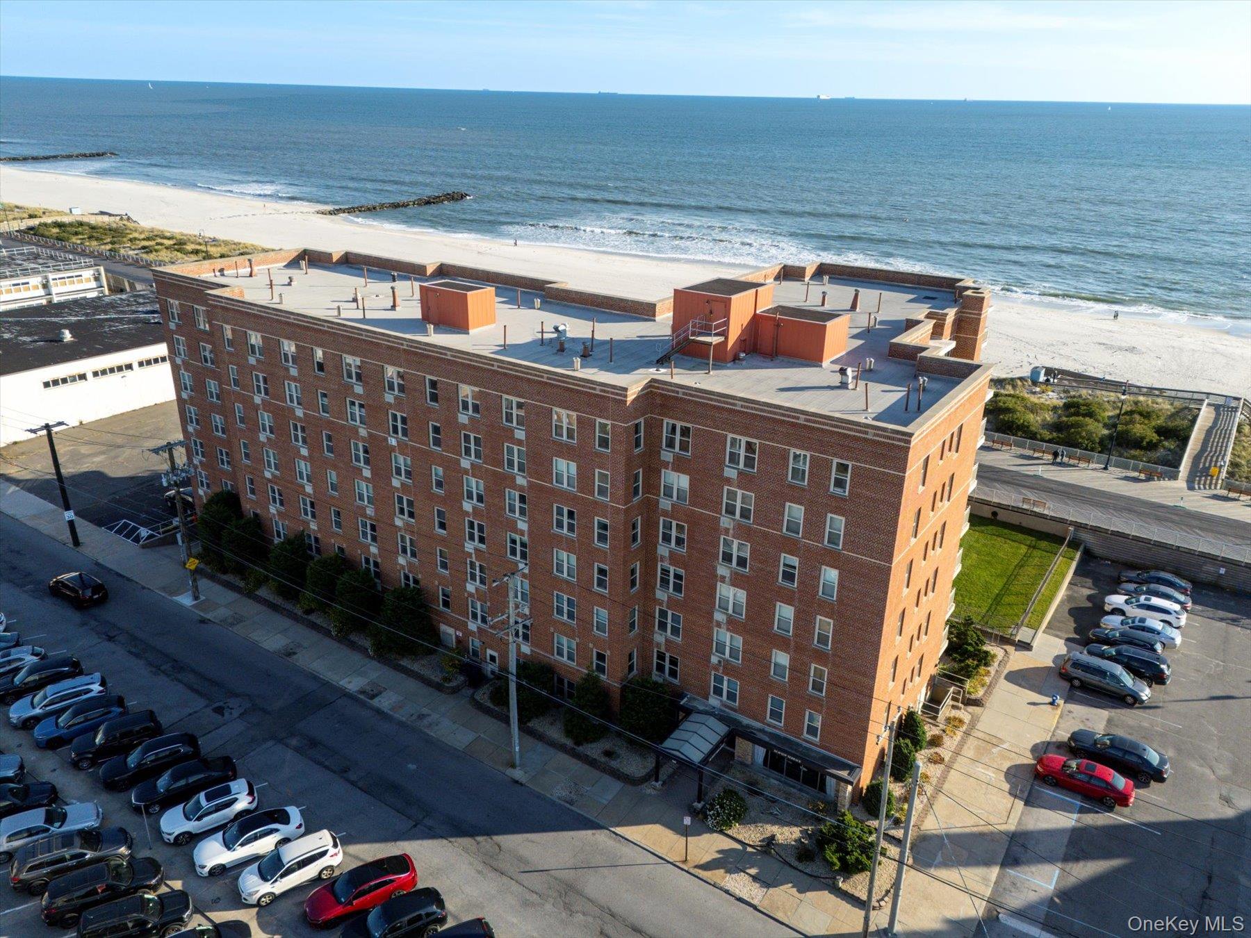560 West Broadway, Unit 4R Long Beach, NY 11561 - Photo 19 of 26 a view of roof deck