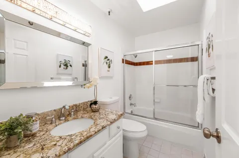 $895,000 | 1500 Willow Avenue, Unit 301, Burlingame, CA 94010