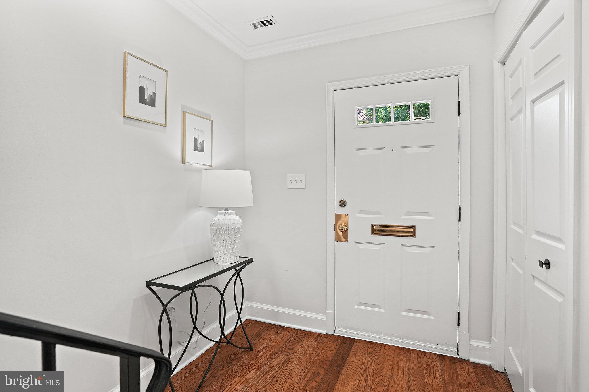 3259 Sutton Place Northwest, Unit A Washington, DC 20016 - Photo 3 of 41 Foyer