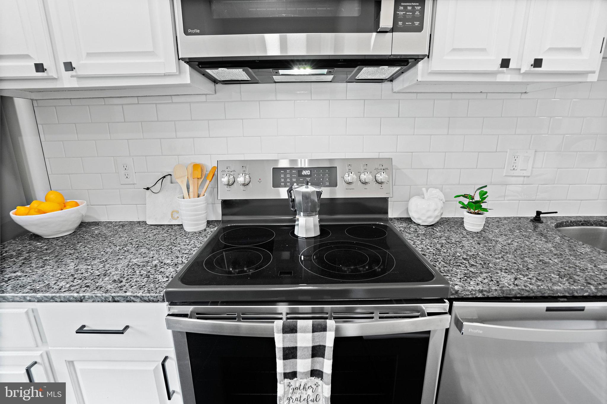 3259 Sutton Place Northwest, Unit A Washington, DC 20016 - Photo 9 of 41 Kitchen