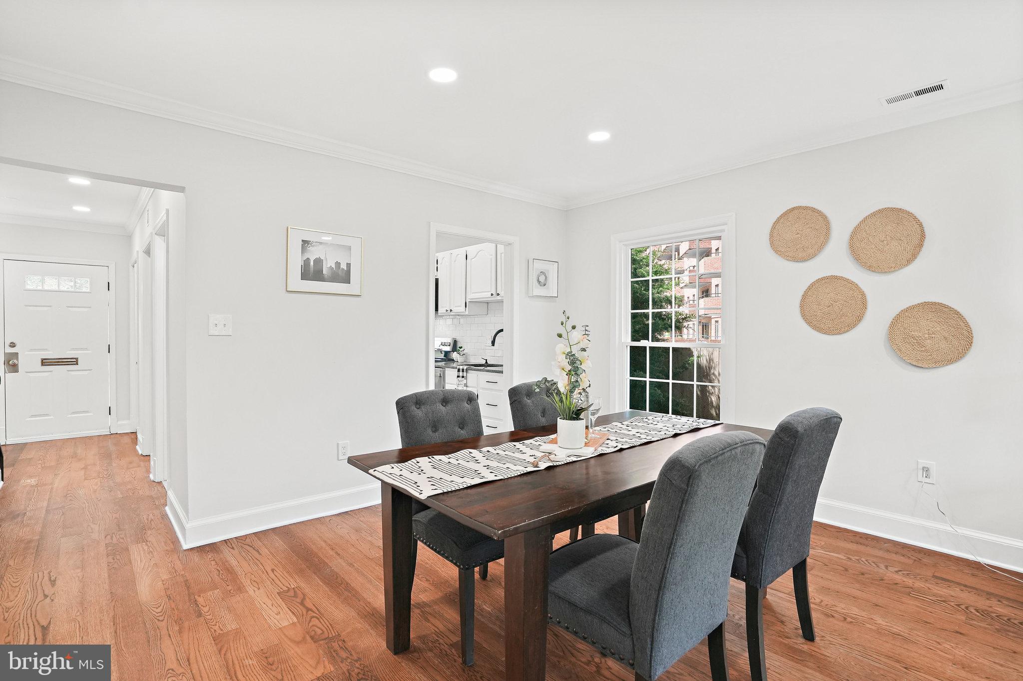 3259 Sutton Place Northwest, Unit A Washington, DC 20016 - Photo 10 of 41 Dining Room