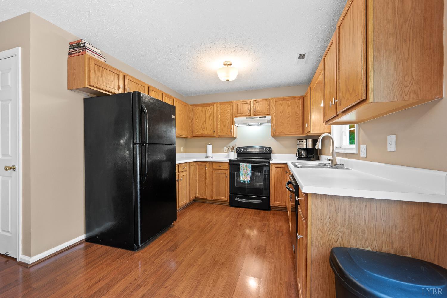 403 Riverside Drive Lynchburg, VA 24503 - Photo 8 of 36