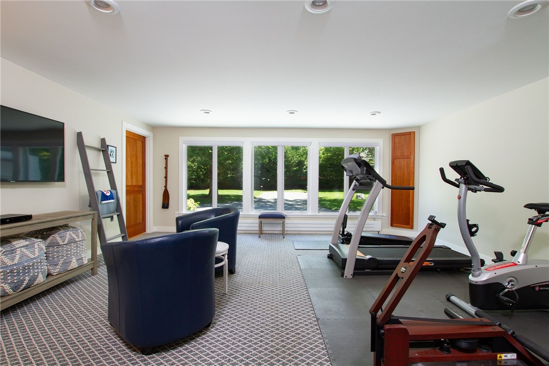 151 Ferry Road Bristol, RI 02809 - Photo 28 of 49 Full bathroom on first level