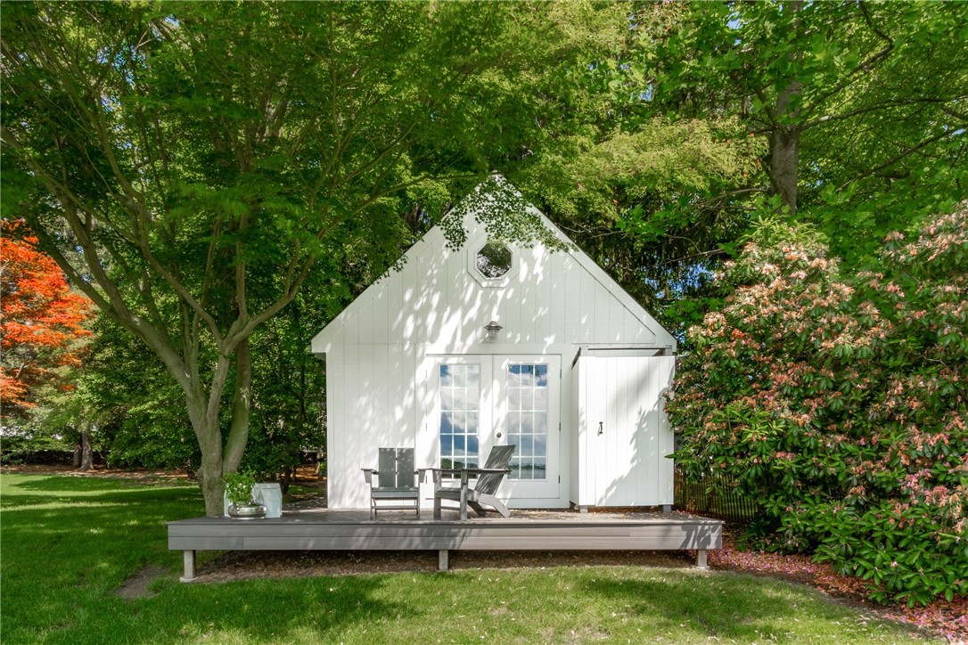 151 Ferry Road Bristol, RI 02809 - Photo 41 of 49 Guest house