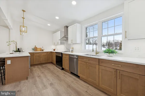 $665,000 | 1960 Adams Avenue, Abington, PA 19001