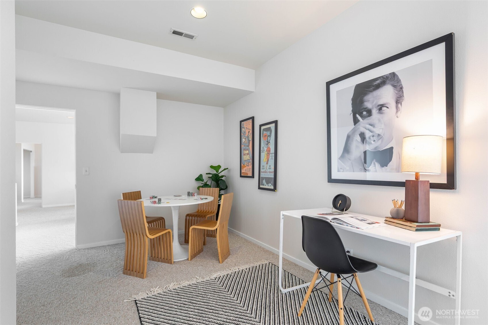 5225 Southwest Jacobsen Road Seattle, WA 98116 - Photo 31 of 36