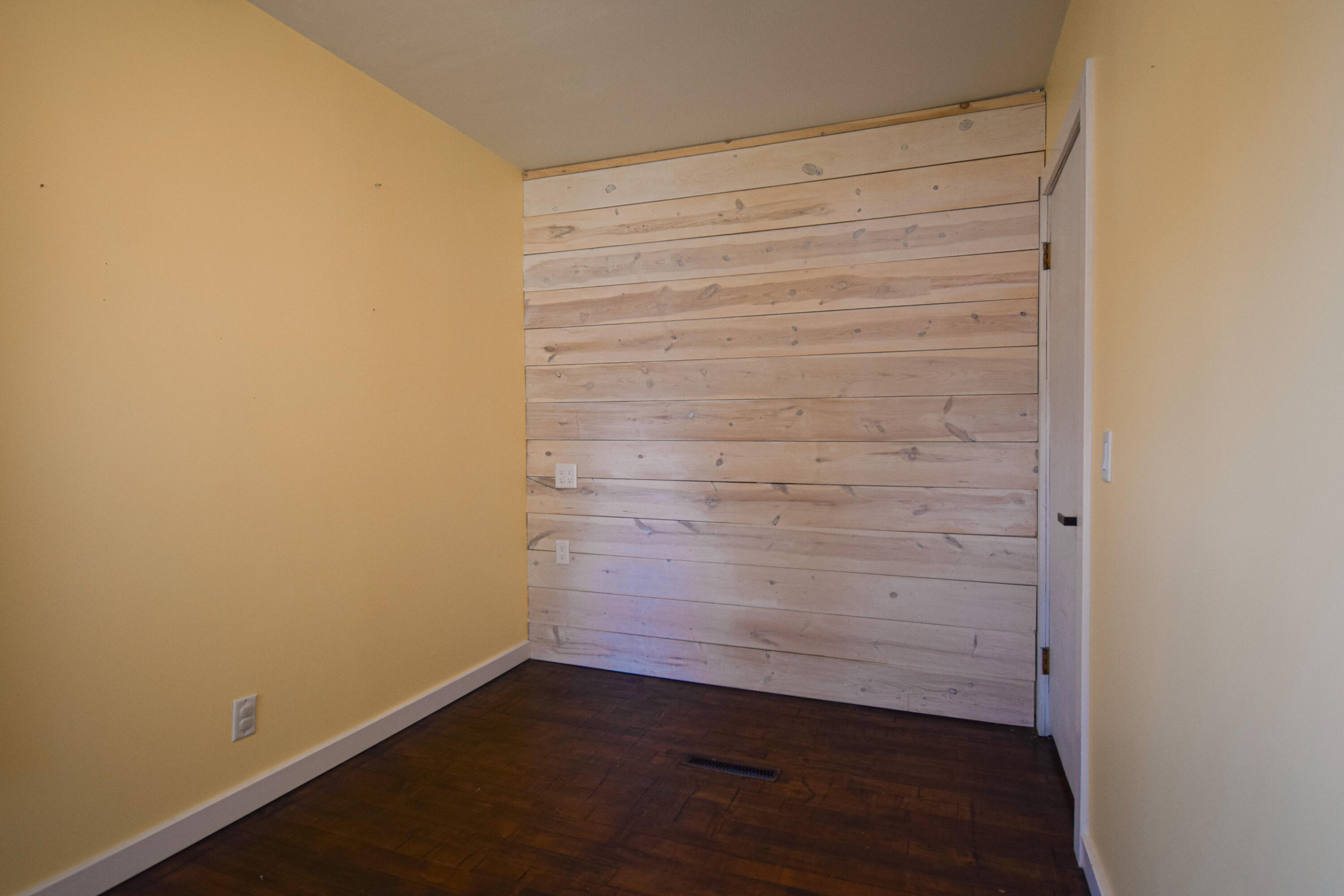 1027 West Walworth Avenue Whitewater, WI 53190 - Photo 11 of 21 DSC_0263