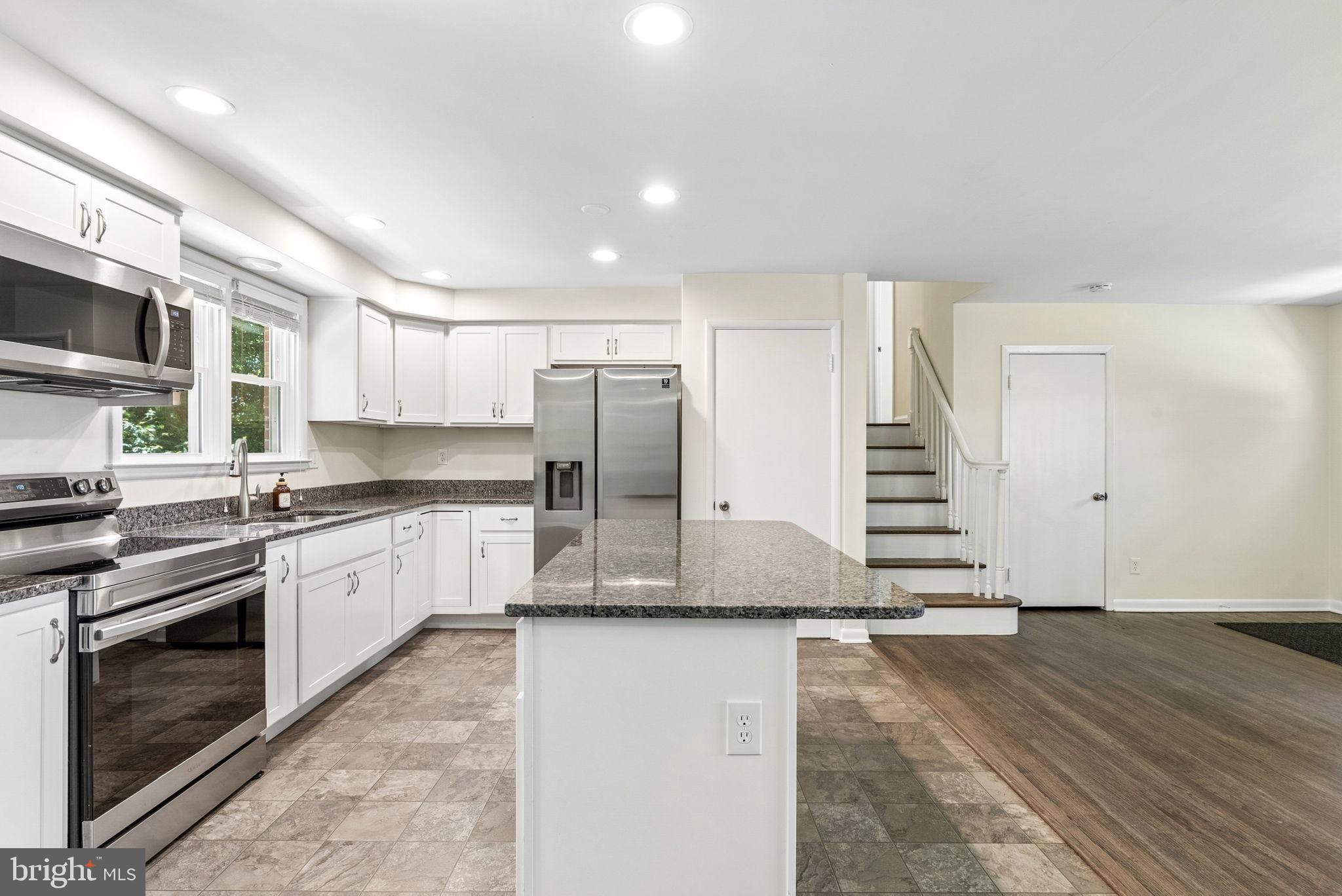 1316 Providence Road Towson, MD 21286 - Photo 4 of 51