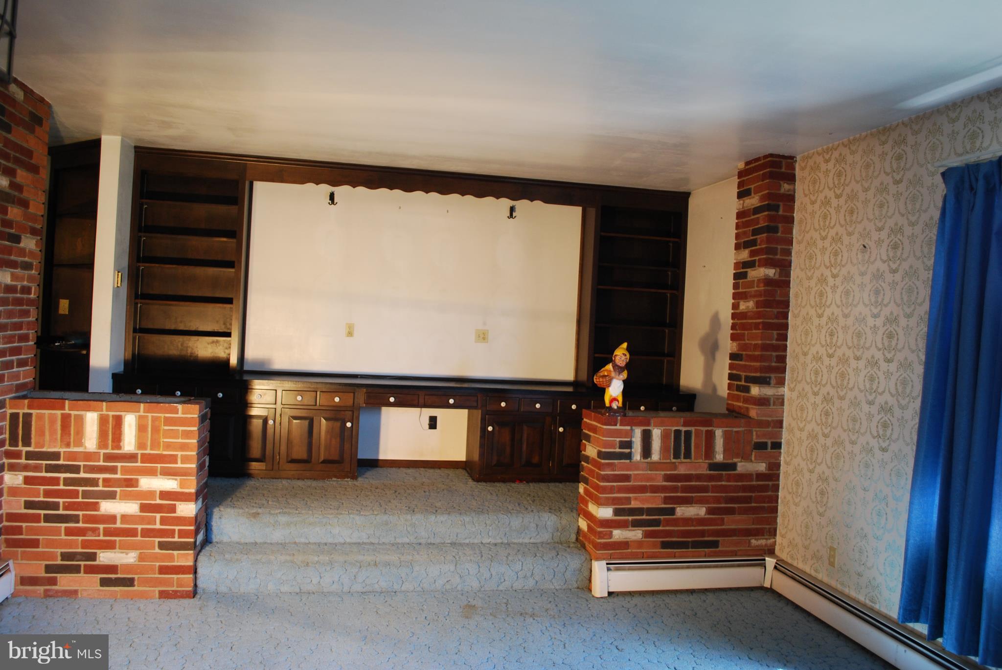 2860 Fridinger Mill Road Manchester, MD 21102 - Photo 13 of 30 Lots of storage and picture space