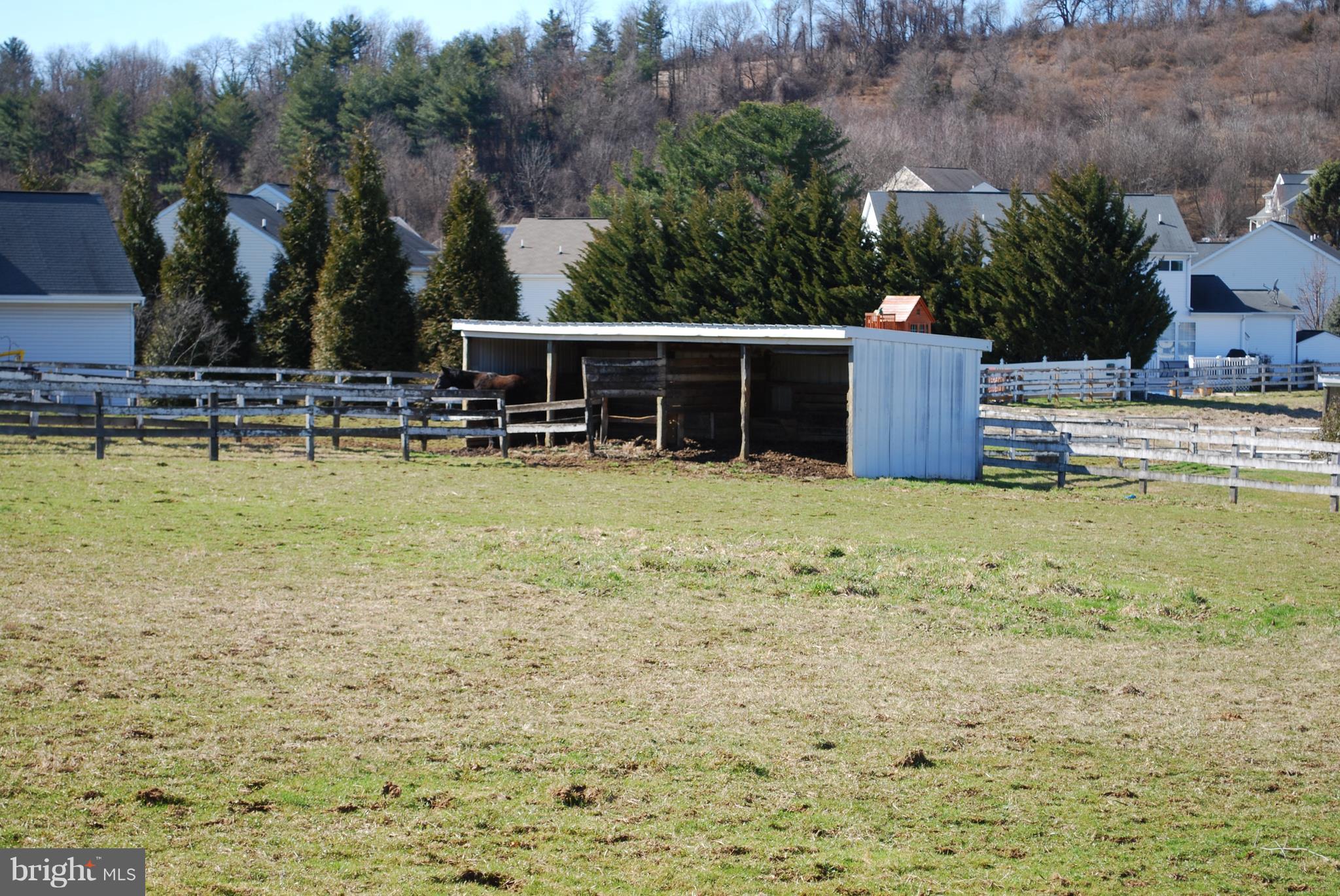 2860 Fridinger Mill Road Manchester, MD 21102 - Photo 23 of 30 Run-in-shed, divided pastures