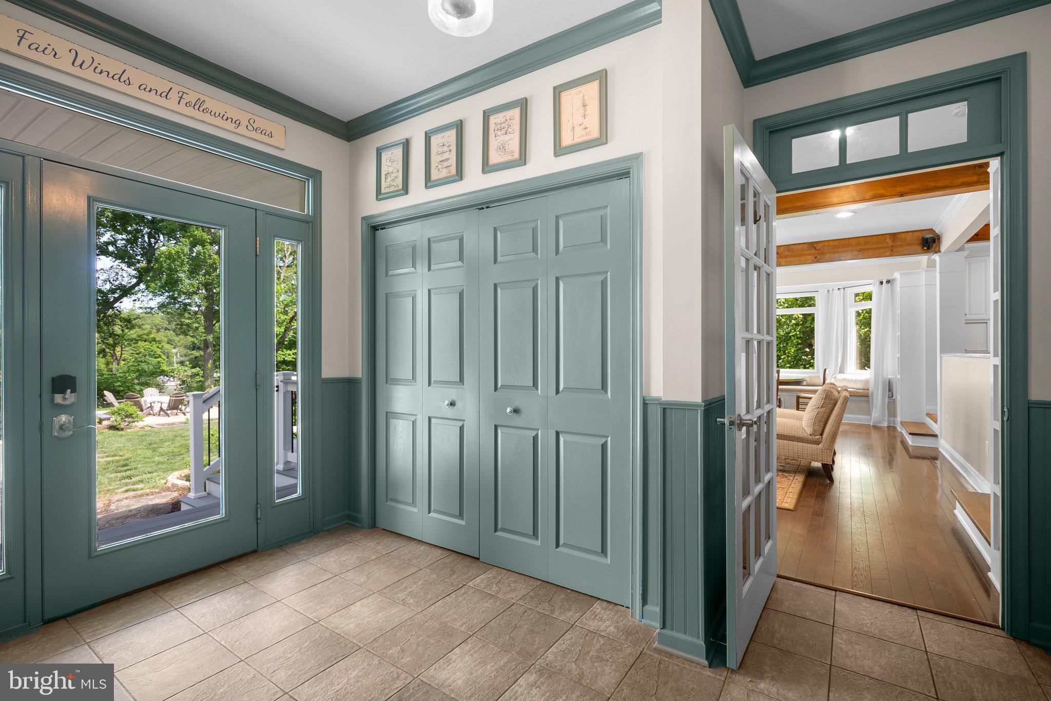743 Rolling View Drive Annapolis, MD 21409 - Photo 28 of 100 a view of a hallway with interior of the house