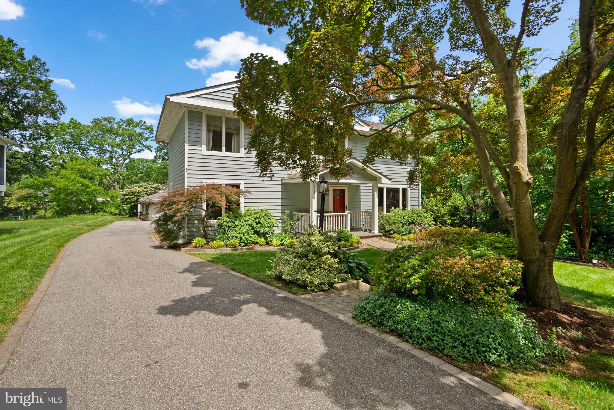 743 Rolling View Drive Annapolis, MD 21409 - Photo 4 of 100 front view of a house with a yard