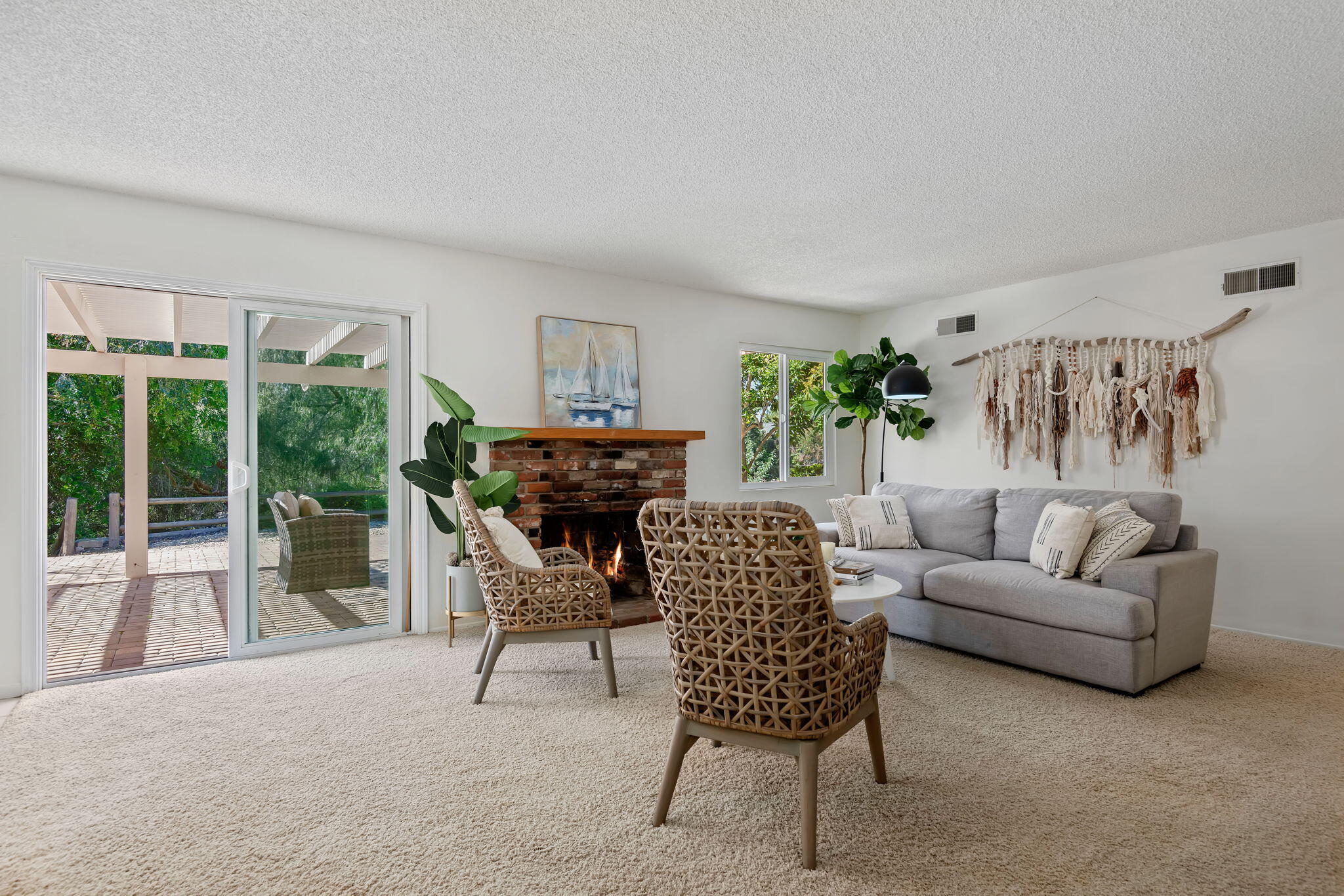 65 Lassen Drive Santa Barbara, CA 93111 - Photo 4 of 22 04-Living Room