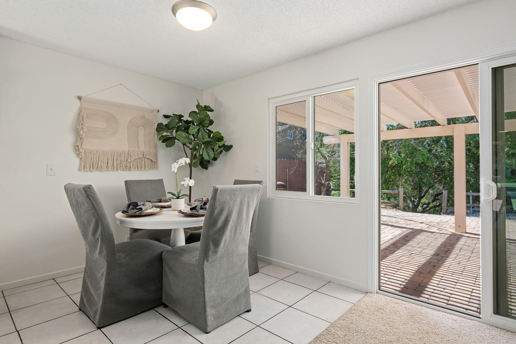 65 Lassen Drive Santa Barbara, CA 93111 - Photo 7 of 22 07-Dining