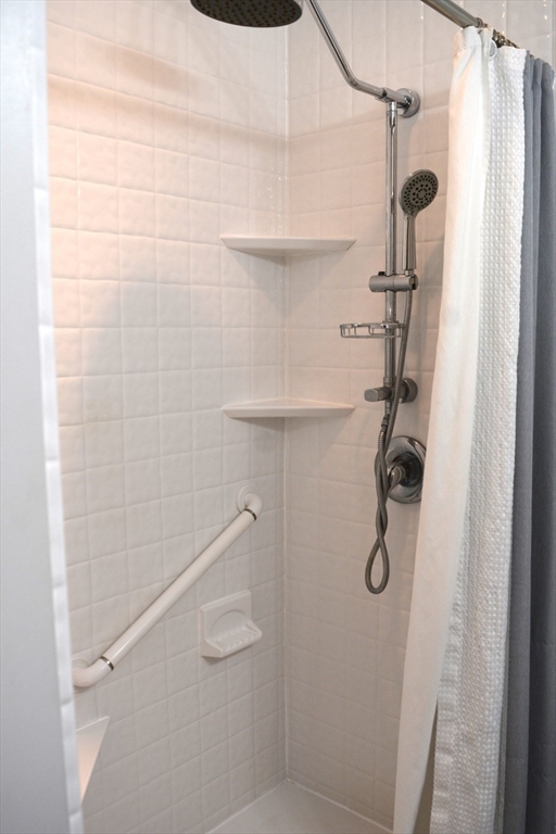 20 Exeter Street West Springfield, MA 01089 - Photo 21 of 42