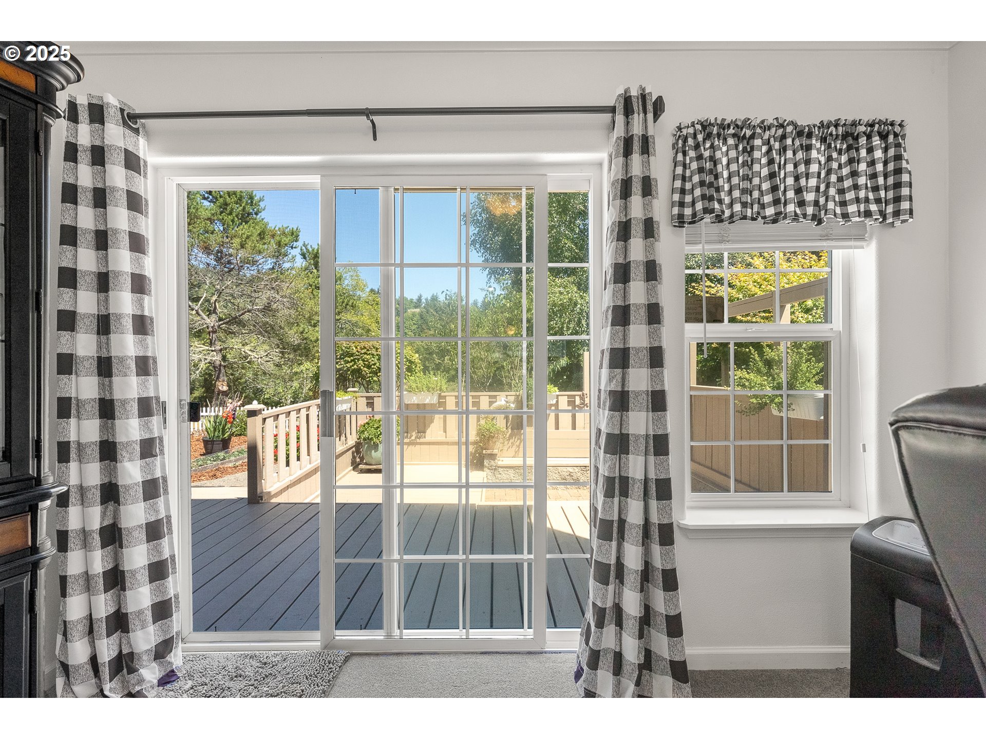 7 Onadoone Court Florence, OR 97439 - Photo 19 of 48