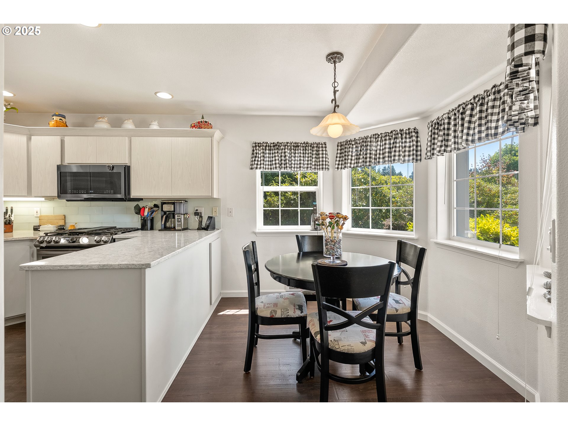 7 Onadoone Court Florence, OR 97439 - Photo 10 of 48