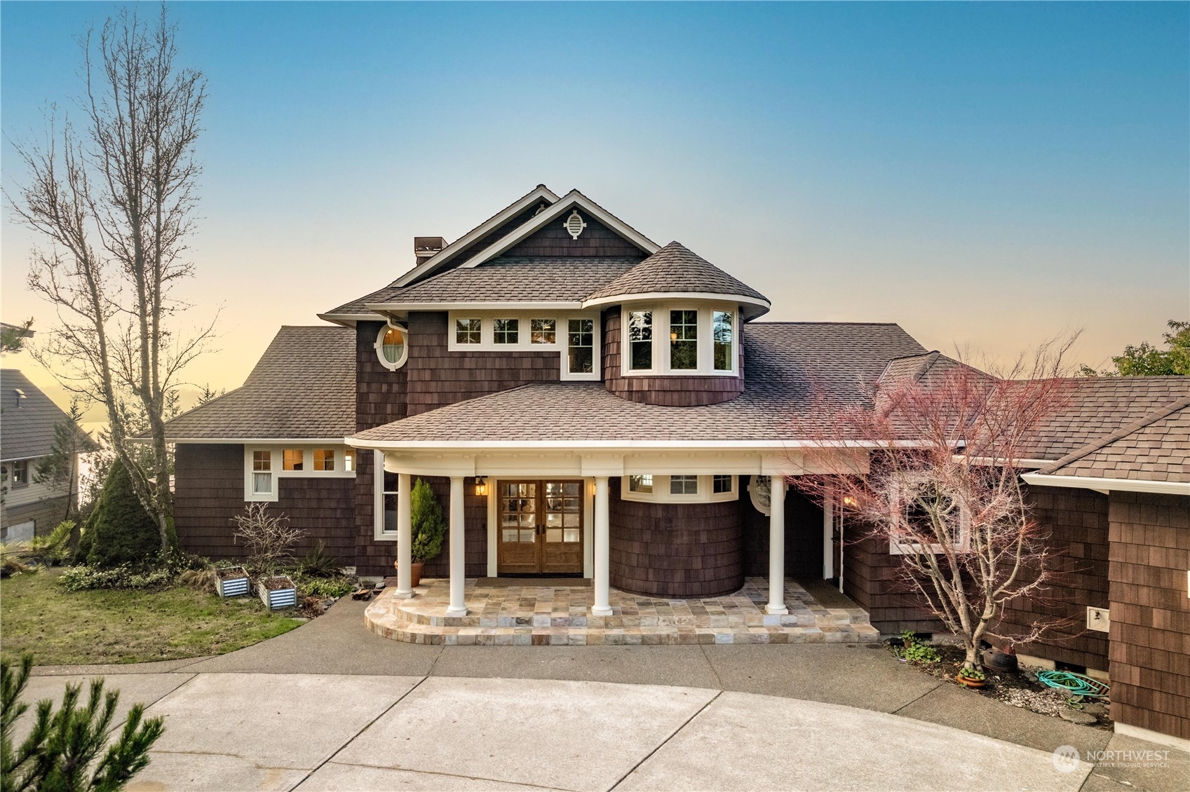4141 Boston Harbor Road Northeast Olympia, WA 98506 - Photo 3 of 40 a front view of a house with garden