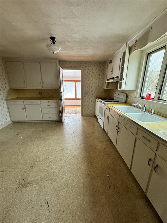 1 Old Orchard Road Wilbraham, MA 01095 - Photo 19 of 23 Gallery Image 19