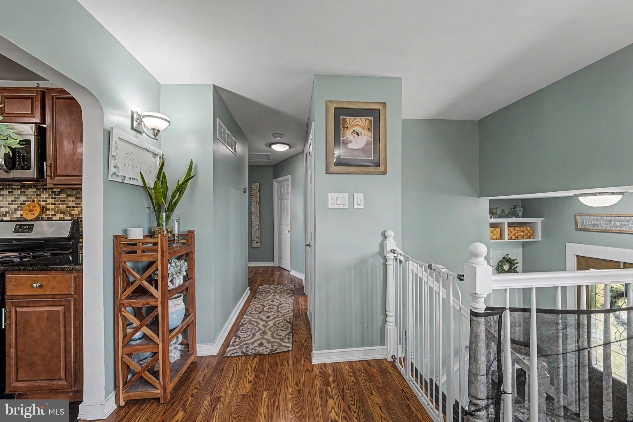 233 Purdue Avenue Pemberton, NJ 08068 - Photo 15 of 31 Inviting hallway with modern charm.