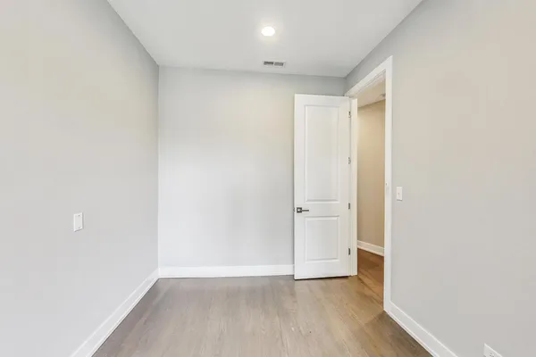 $3,600 | 2131 West Ohio Street, Unit 3, Chicago, IL 60612