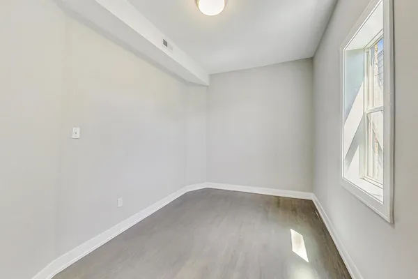 $3,600 | 2131 West Ohio Street, Unit 3, Chicago, IL 60612