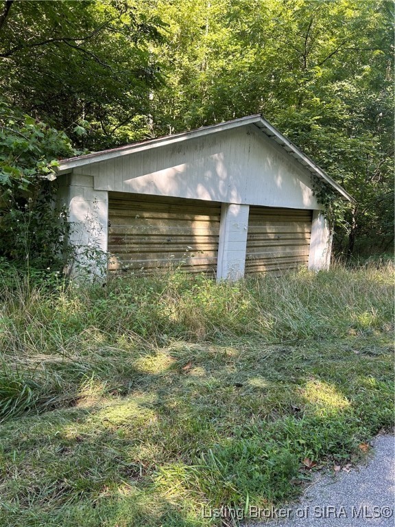 10692 North Haleysburg Road Vallonia, IN 47281 - Photo 2 of 7