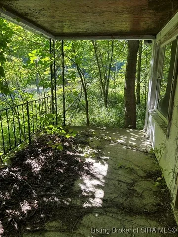 $165,000 | 10692 North Haleysburg Road, Vallonia, IN 47281