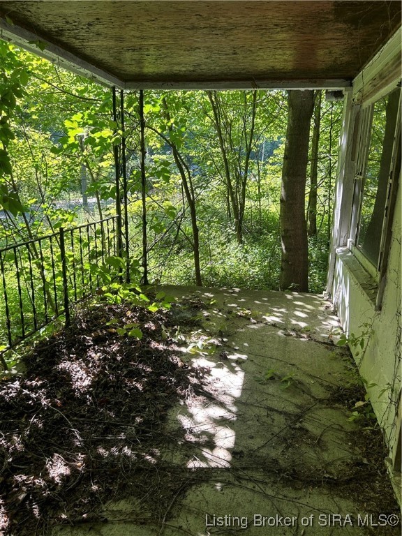 10692 North Haleysburg Road Vallonia, IN 47281 - Photo 4 of 7