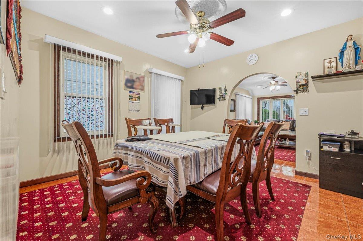 221-73 91st Road Queens, NY 11428 - Photo 7 of 33