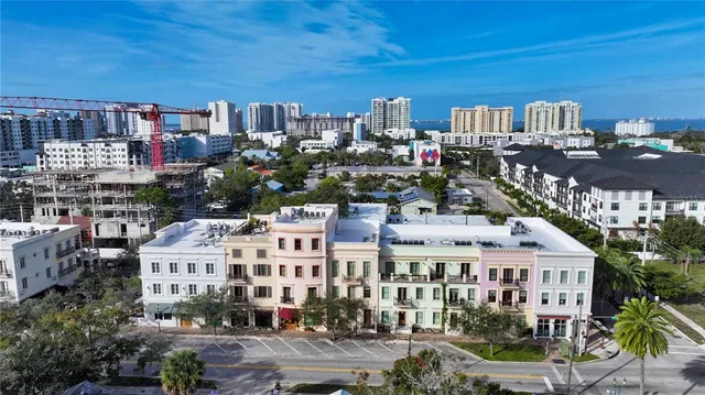 a car parked in front of a building