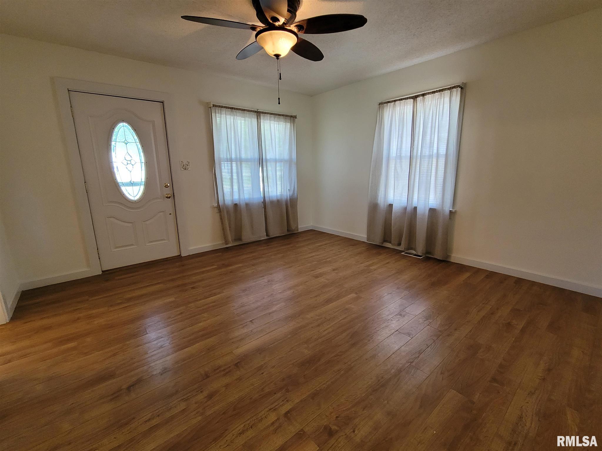 837 Meadowbrook Road Mount Vernon, IL 62864 - Photo 12 of 36