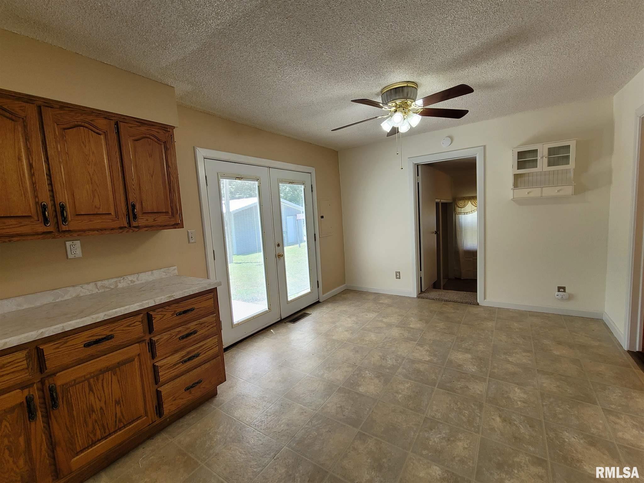 837 Meadowbrook Road Mount Vernon, IL 62864 - Photo 20 of 36