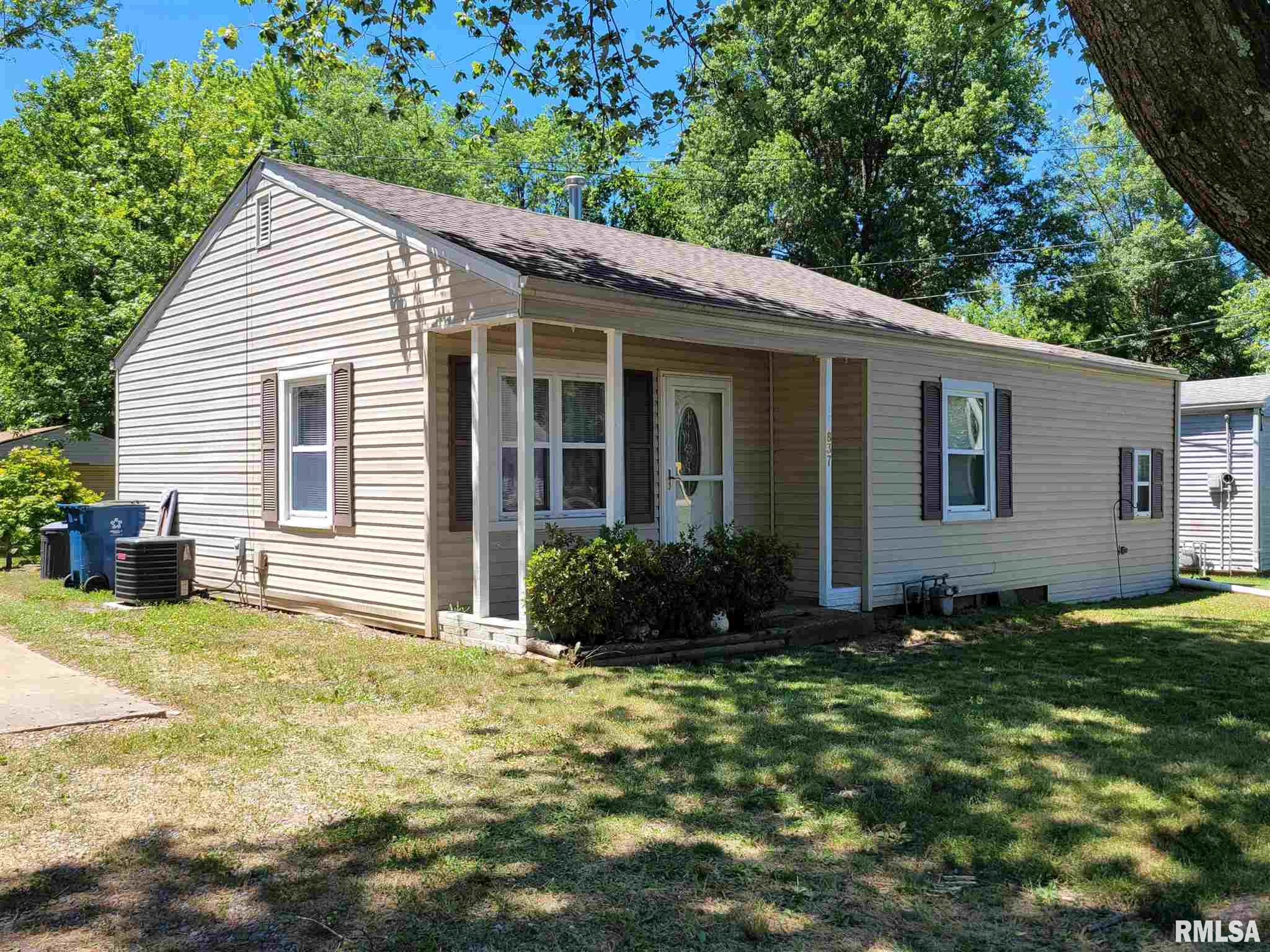 837 Meadowbrook Road Mount Vernon, IL 62864 - Photo 2 of 36