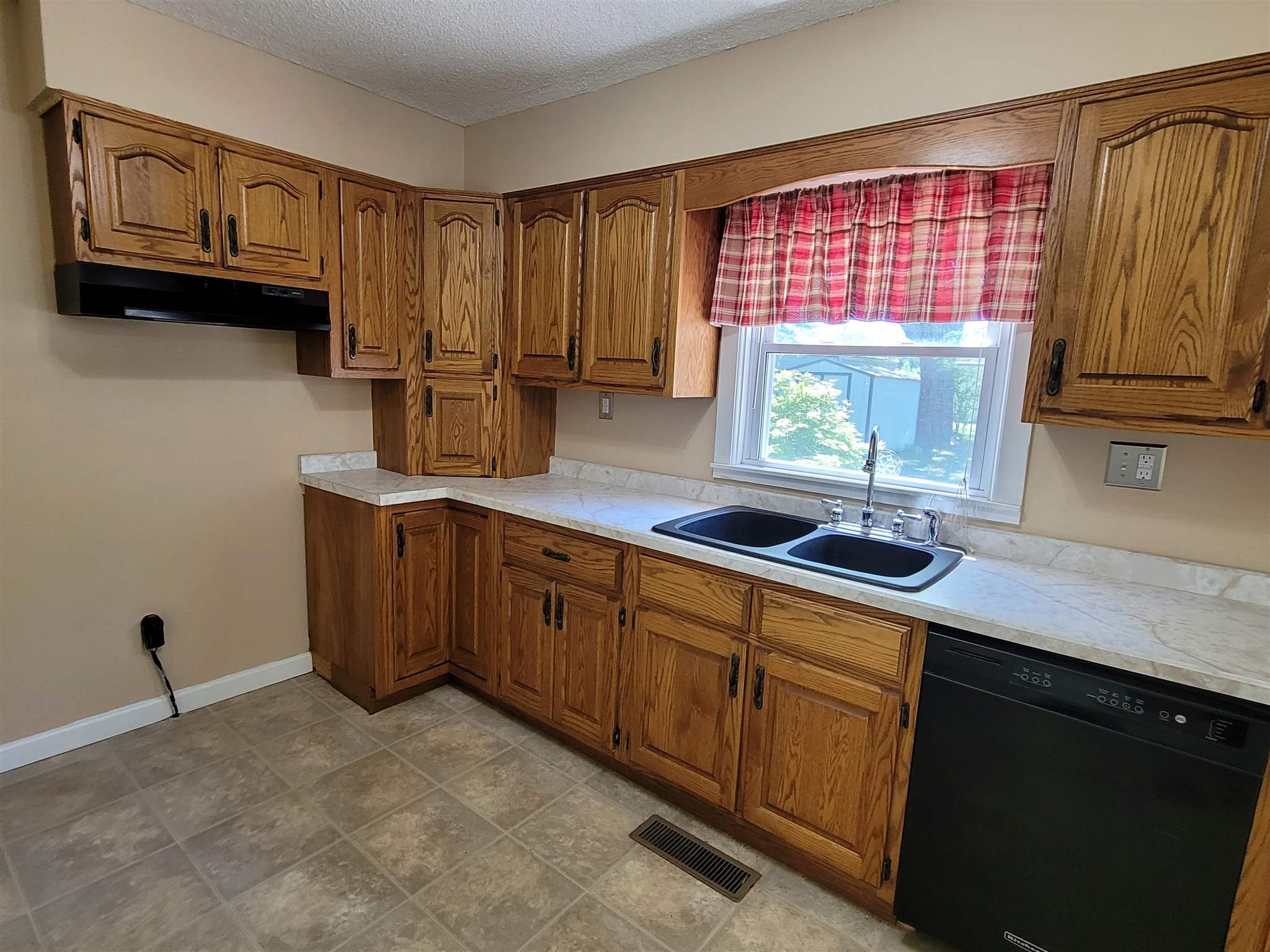 837 Meadowbrook Road Mount Vernon, IL 62864 - Photo 21 of 36