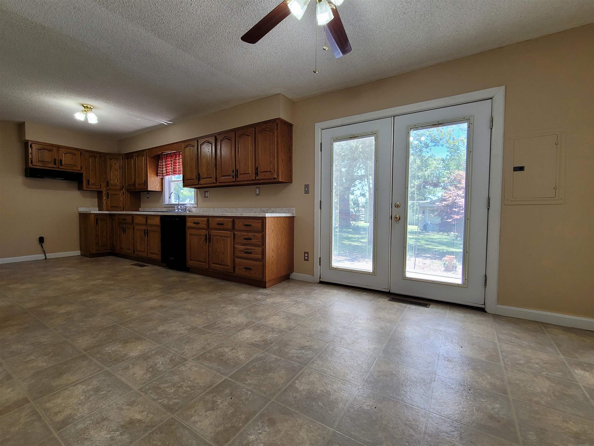 837 Meadowbrook Road Mount Vernon, IL 62864 - Photo 22 of 36