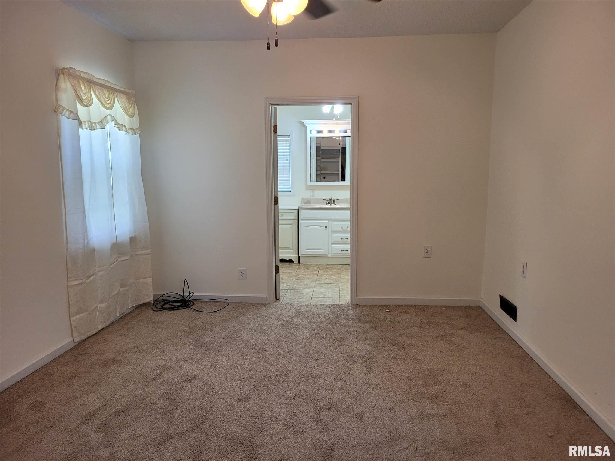 837 Meadowbrook Road Mount Vernon, IL 62864 - Photo 25 of 36