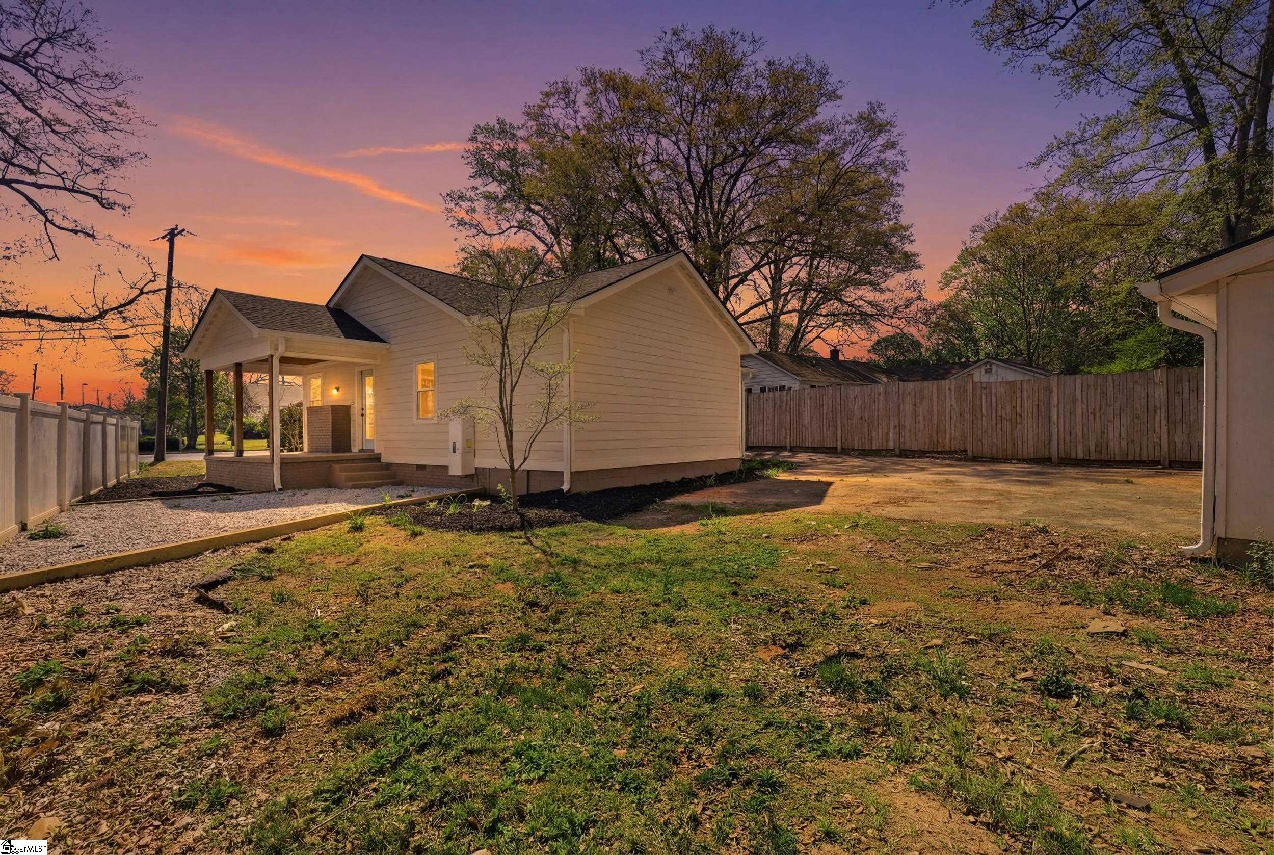 4 Wembley Road Greenville, SC 29607 - Photo 31 of 41