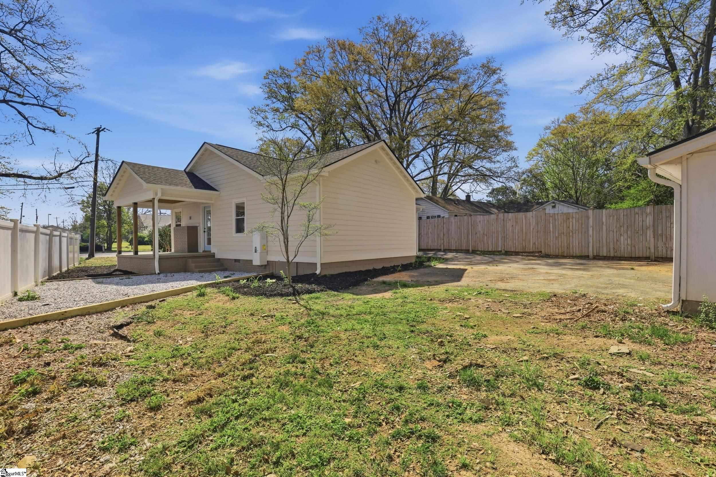 4 Wembley Road Greenville, SC 29607 - Photo 32 of 41