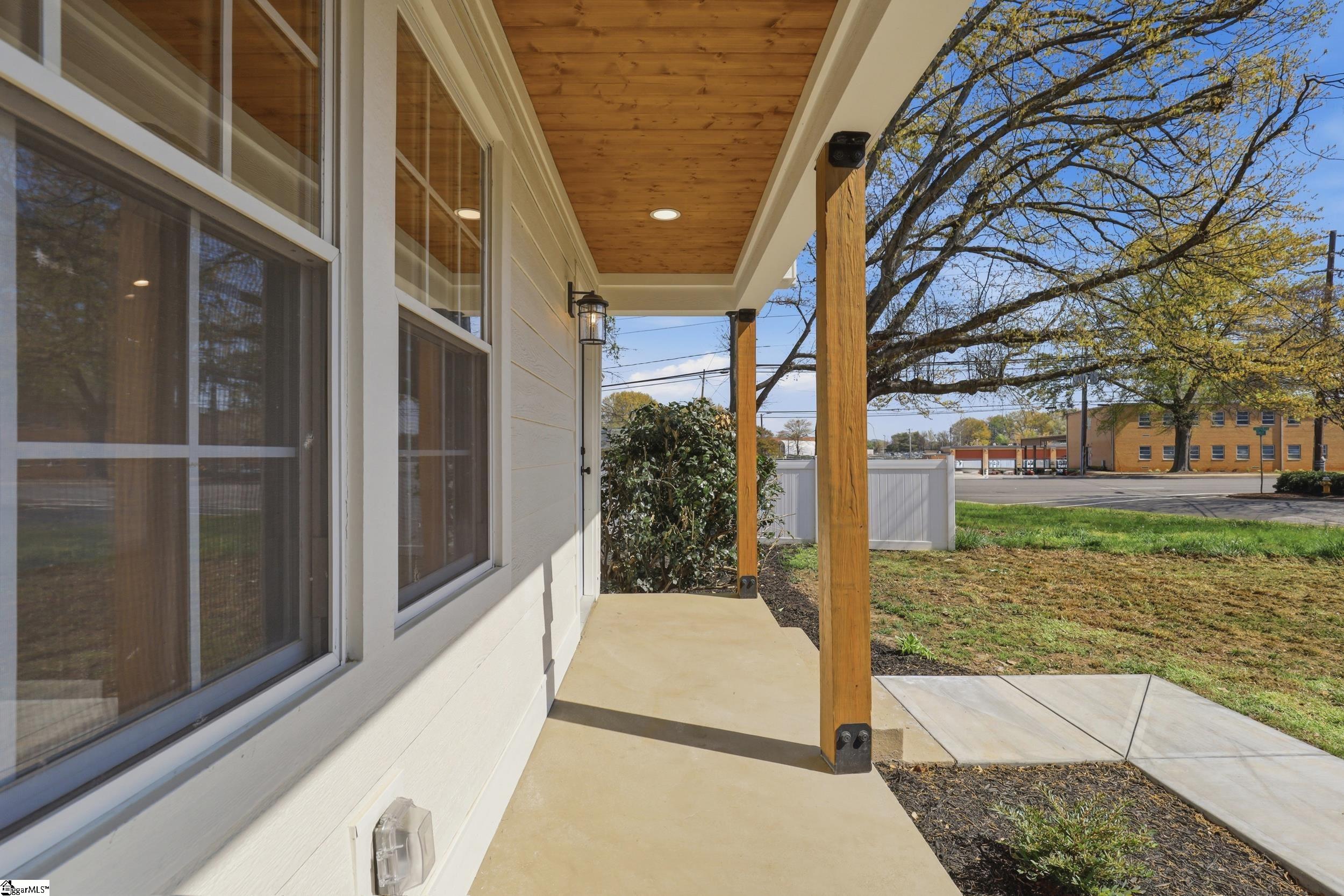 4 Wembley Road Greenville, SC 29607 - Photo 34 of 41
