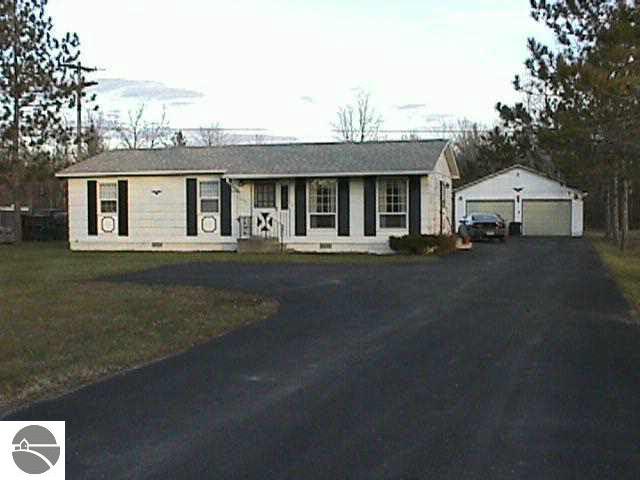 5635 South Huron Road Pinconning, MI 48650 - Photo 1 of 3 1754119.JPG