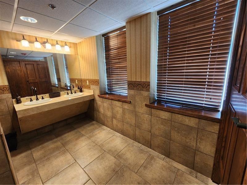 19 East Washington Street, Unit 4 New Castle, PA 16101 - Photo 7 of 12